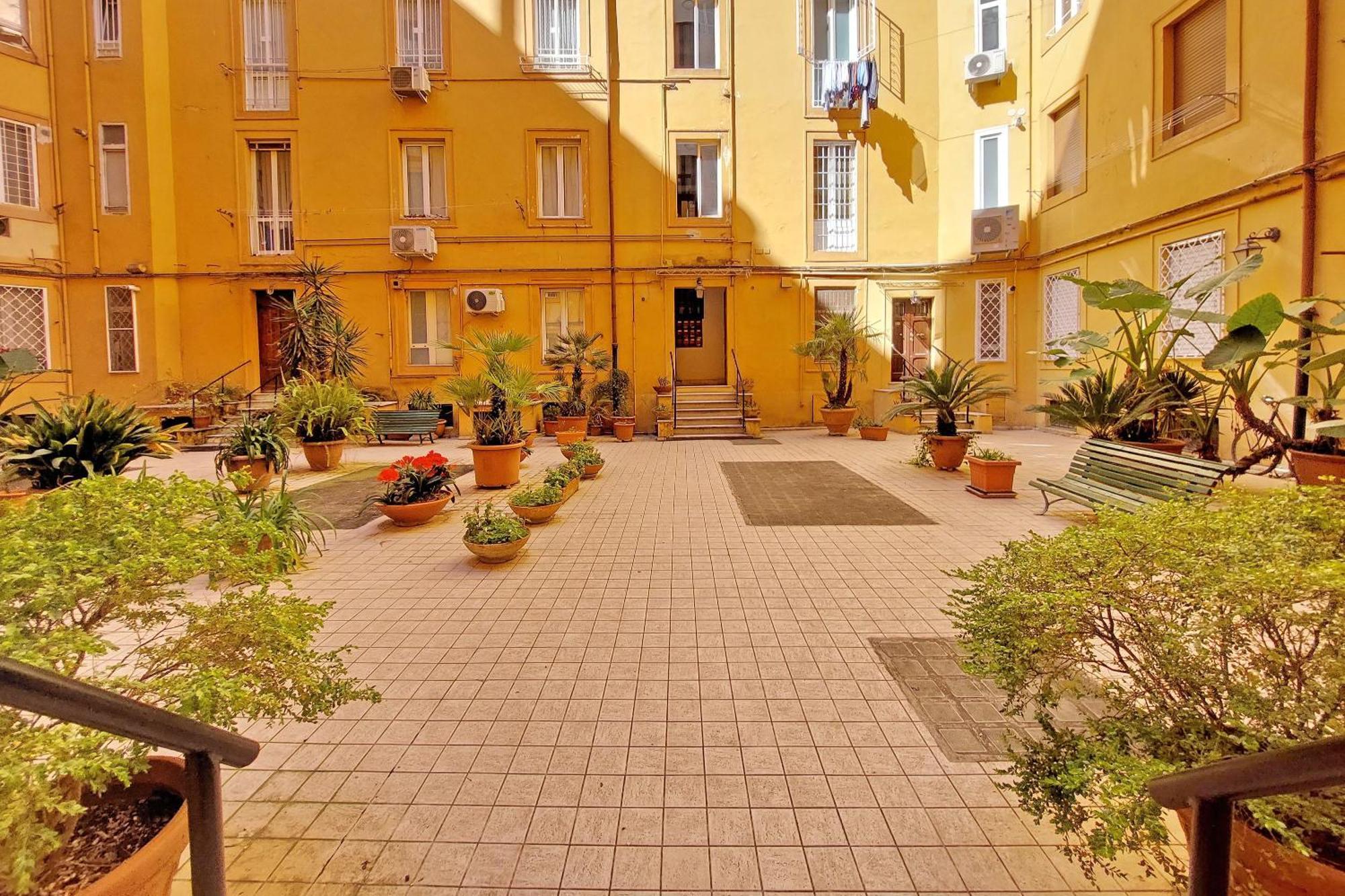 Ych-spaceful Near Vatican